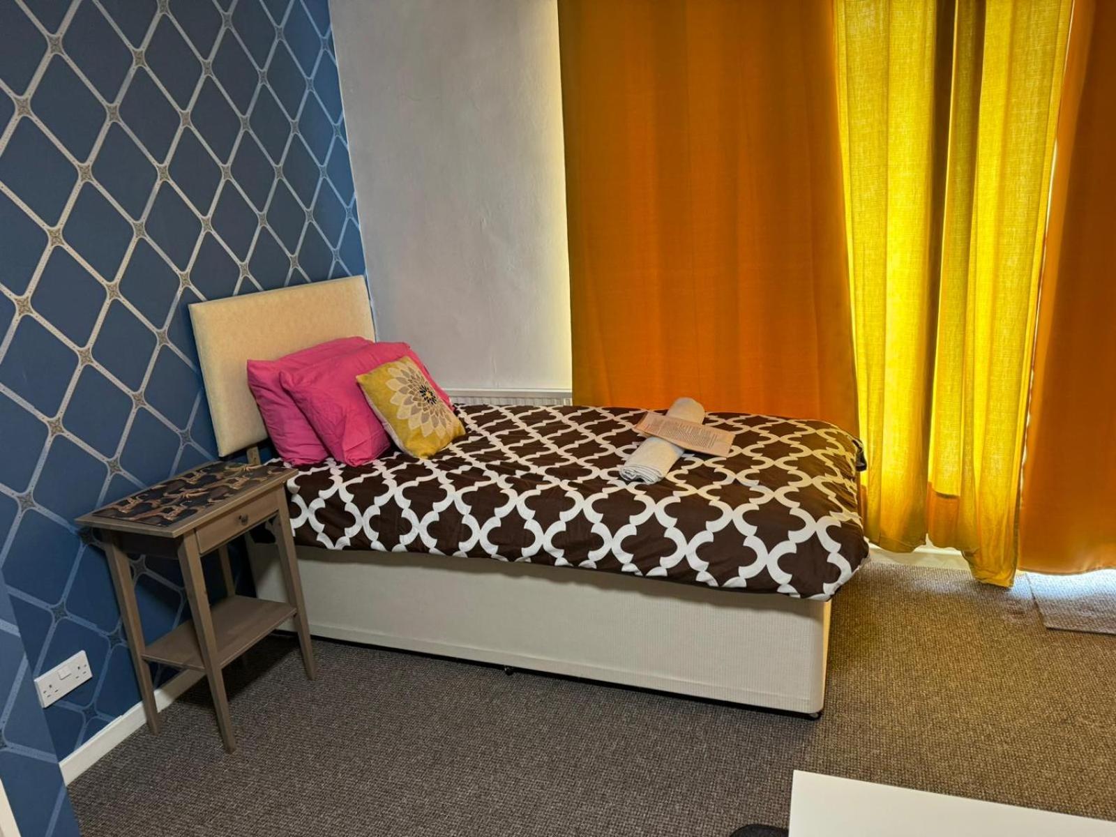 Gatwick Star Night Stay - Gatwick クローリー エクステリア 写真